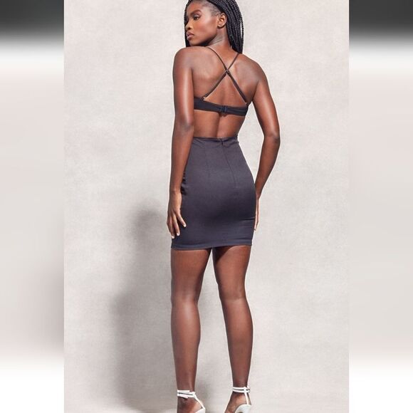 NWT Prettylittlething Black V Bar Detail Strappy Open Back Dress - Picture 3 of 5